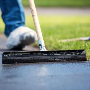driveway sealcoating.