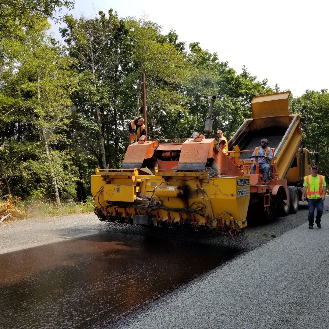 asphalt resurfacing contractors